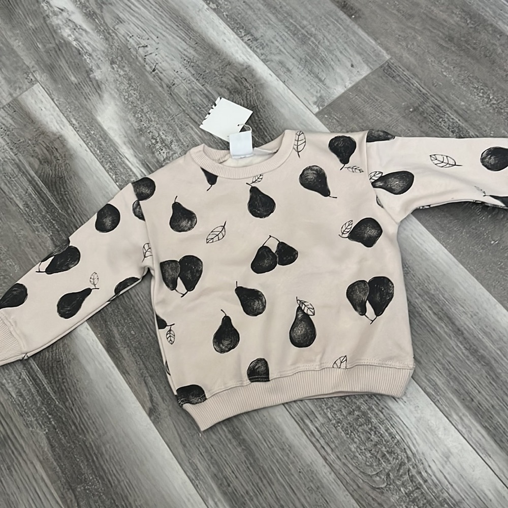 Zara Pear Sweatshirt